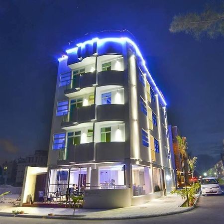 Airport Beach Hotel هولهومالي المظهر الخارجي الصورة