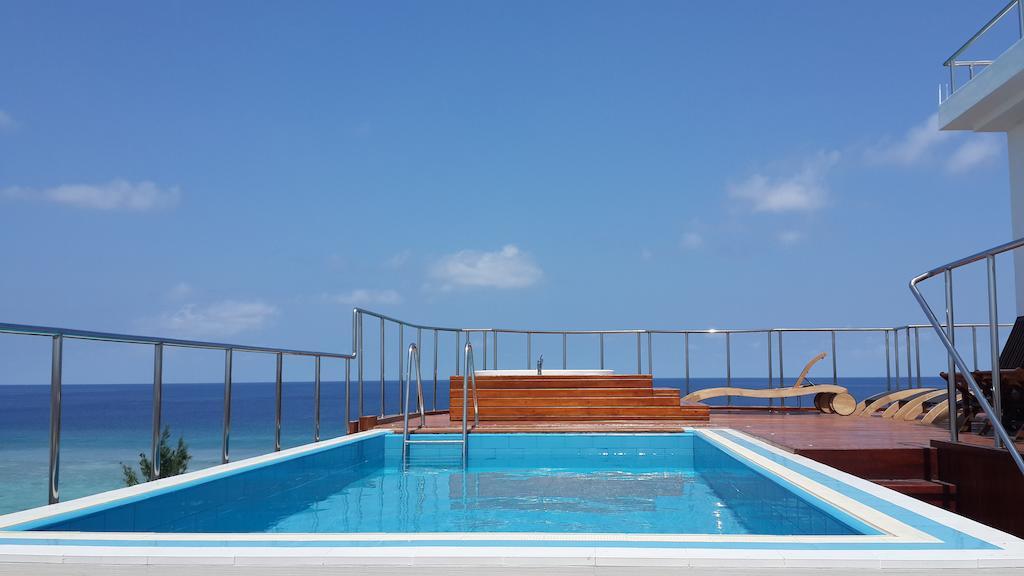 Airport Beach Hotel هولهومالي المظهر الخارجي الصورة