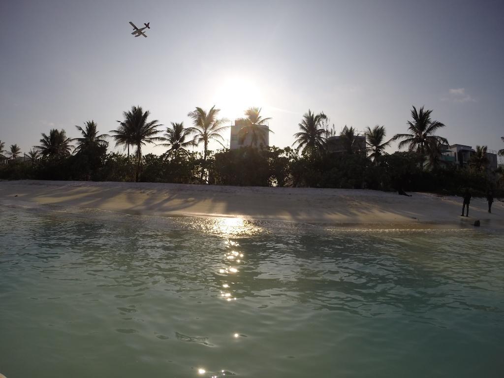 Airport Beach Hotel هولهومالي المظهر الخارجي الصورة
