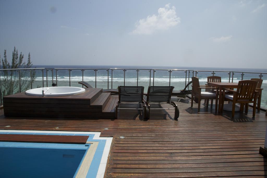 Airport Beach Hotel هولهومالي المظهر الخارجي الصورة