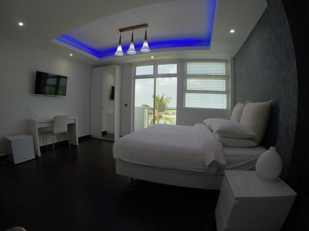 Airport Beach Hotel هولهومالي الغرفة الصورة