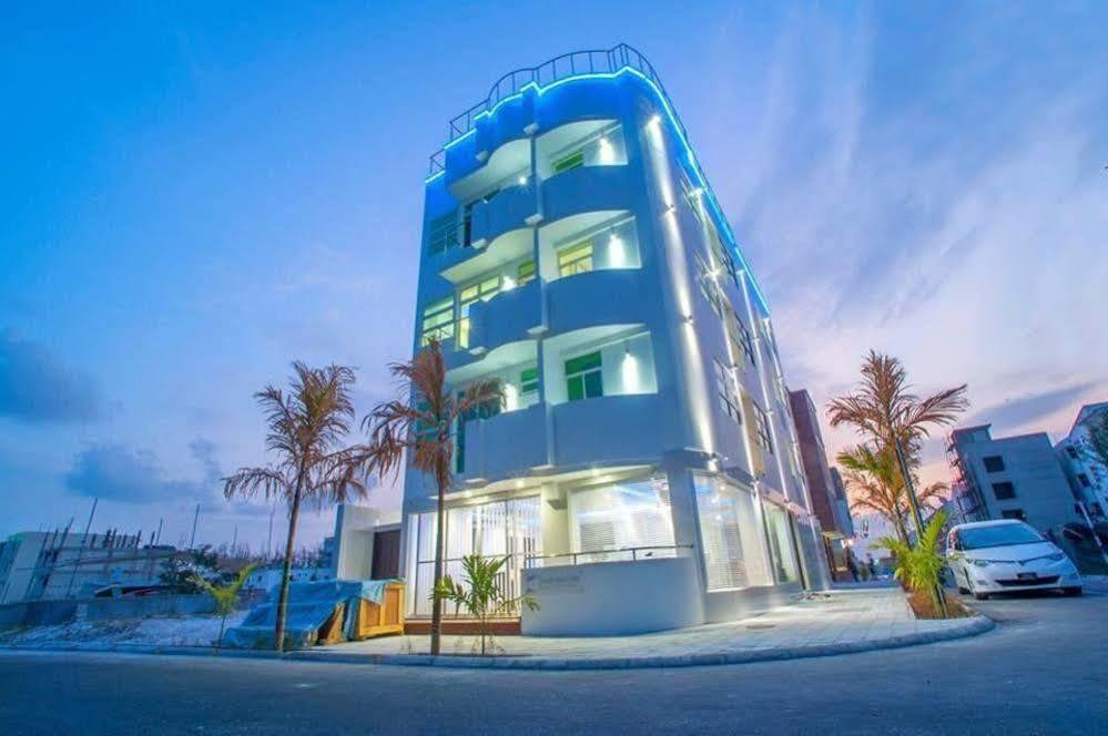 Airport Beach Hotel هولهومالي المظهر الخارجي الصورة